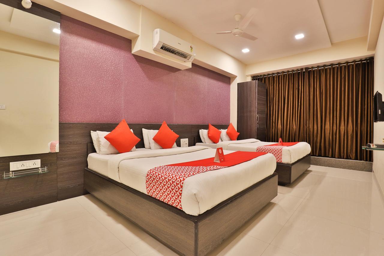 Hotel Royal Rituals Surat Exterior foto
